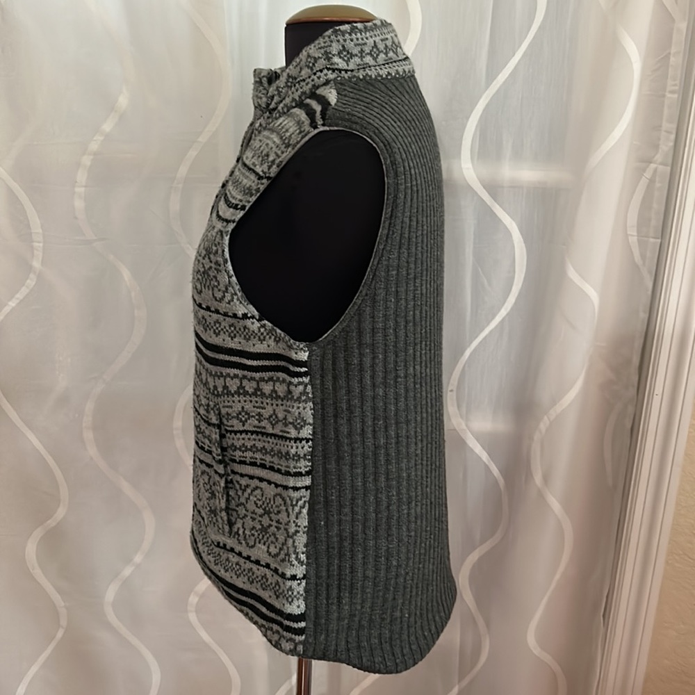 Coldwater Creek, Gray & Black, Zip Up Sweater Vest, Size Small - Picture 2 of 8